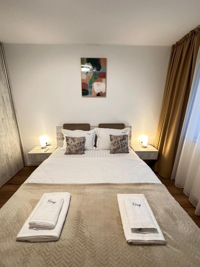 Deluxe Cozy Apartments - Coresi Mall #Brasov Bagian luar foto