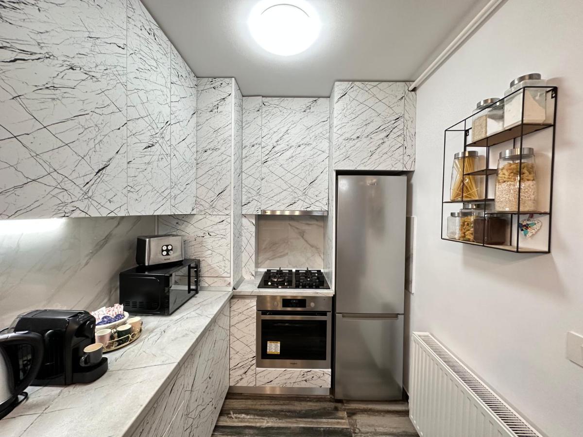 Deluxe Cozy Apartments - Coresi Mall #Brasov Bagian luar foto