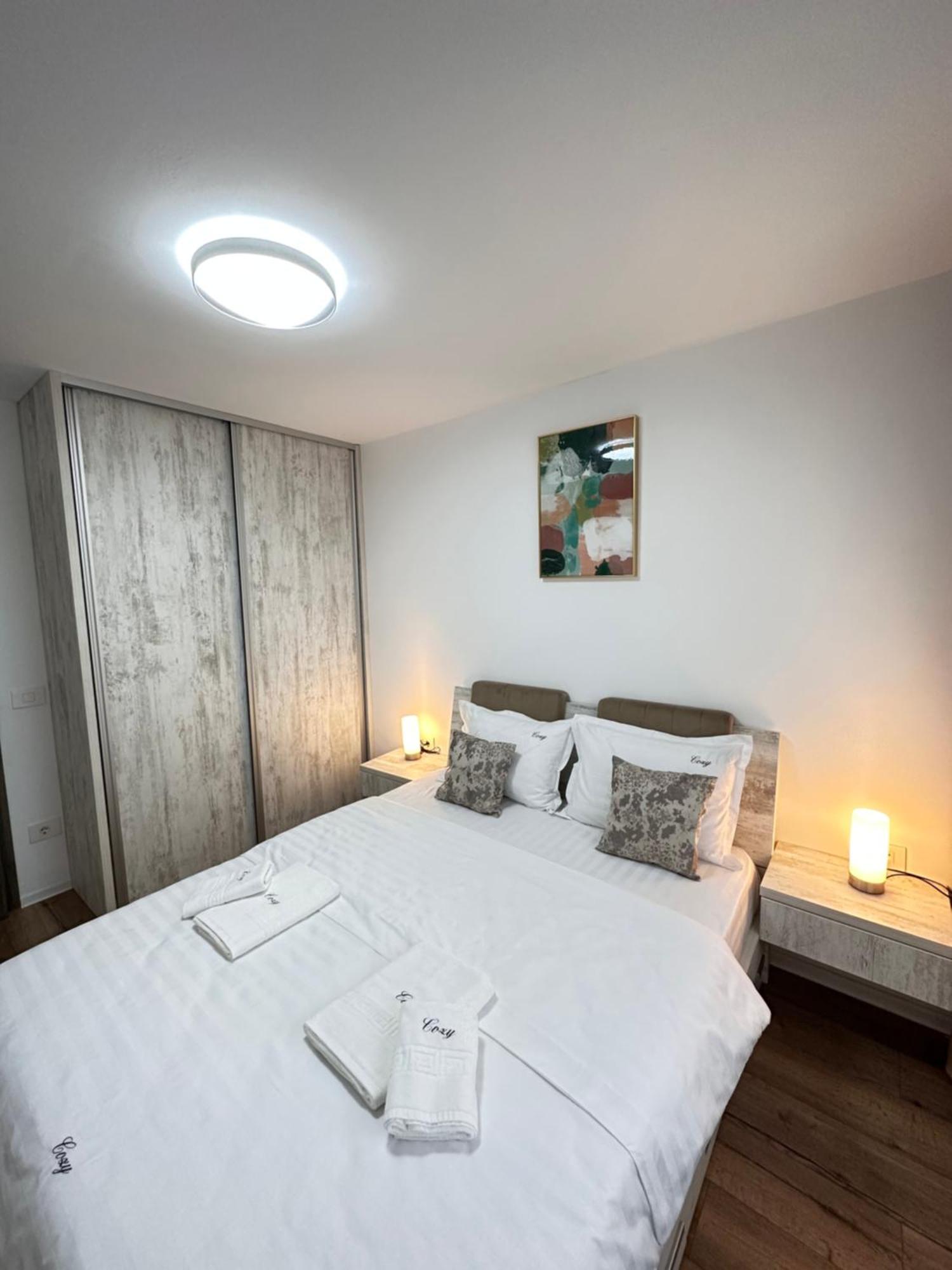 Deluxe Cozy Apartments - Coresi Mall #Brasov Bagian luar foto